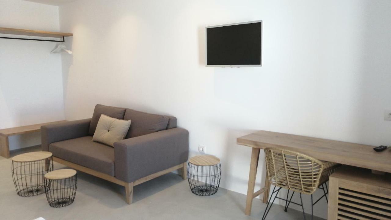 Geranium Residence Adults Only Mykonos Town Room photo