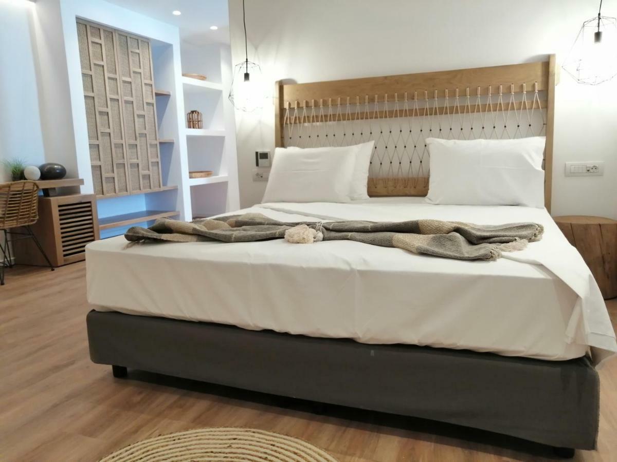 Geranium Residence Adults Only Mykonos Town Room photo